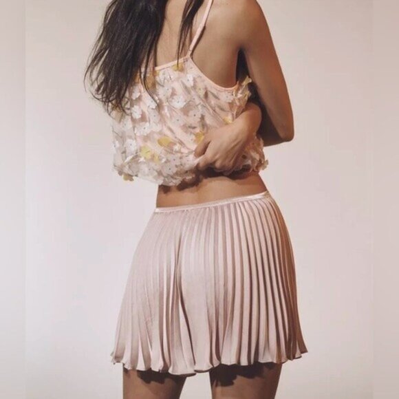 NWT Size L - Anthropologie Silky Skorts with built in shorts (NWT US$ 128) - Picture 7 of 16
